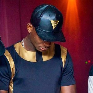 Meet your Posher, Nicke johnson